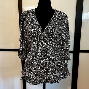 Banana Republic Black White Floral Wrap Short Sleeve Blouse Women's XL